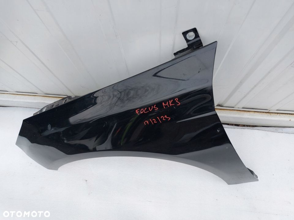 BŁOTNIK LEWY PRZÓD LEWY PRZEDNI FORD FOCUS MK3