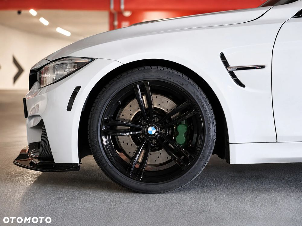 BMW M4 DKG - 8