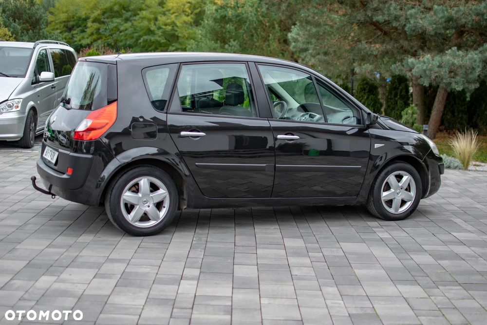 Renault Scenic - 22