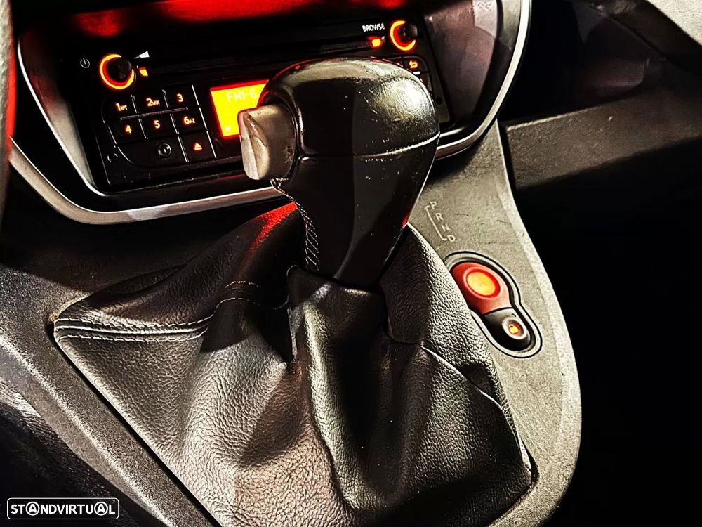 Renault kangoo grand confort  100% electric - 24