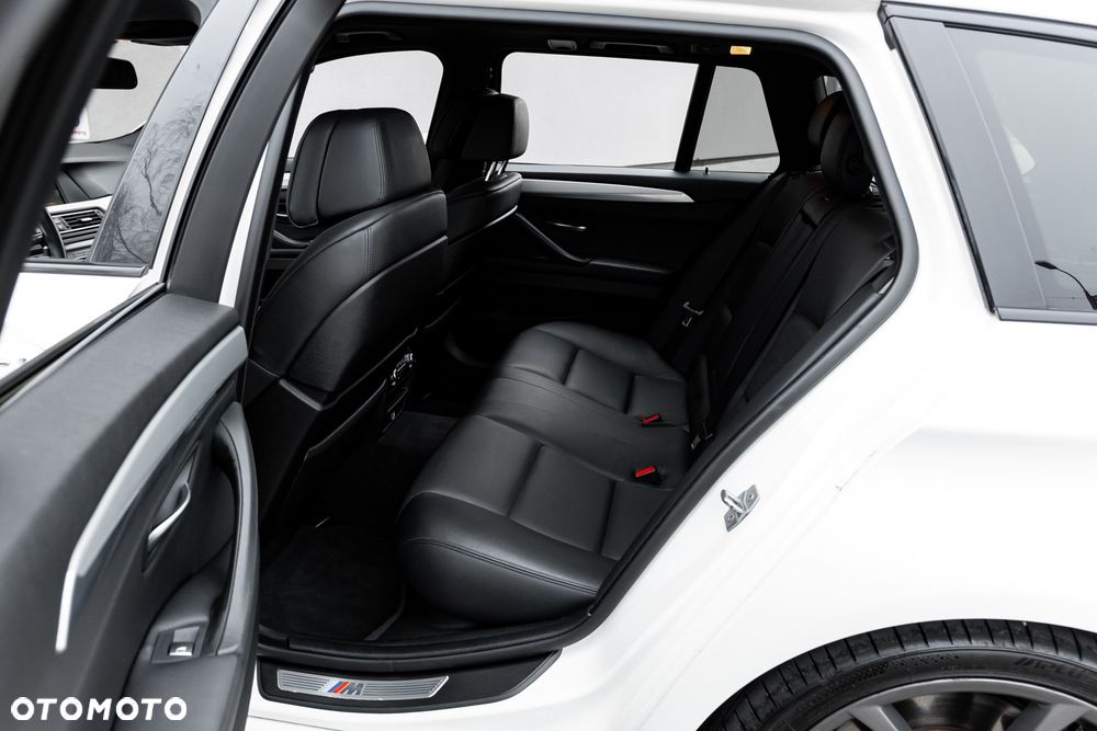 BMW Seria 5 M550d xDrive - 20