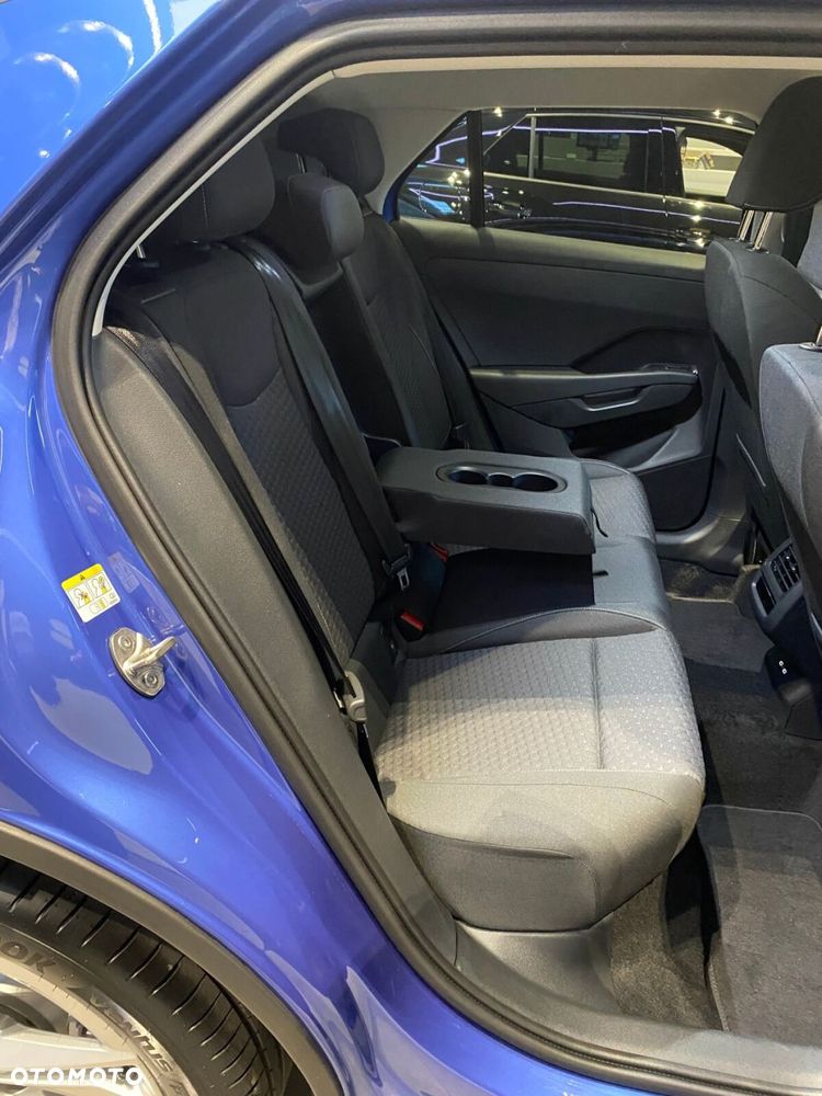 Volkswagen T-Roc - 8