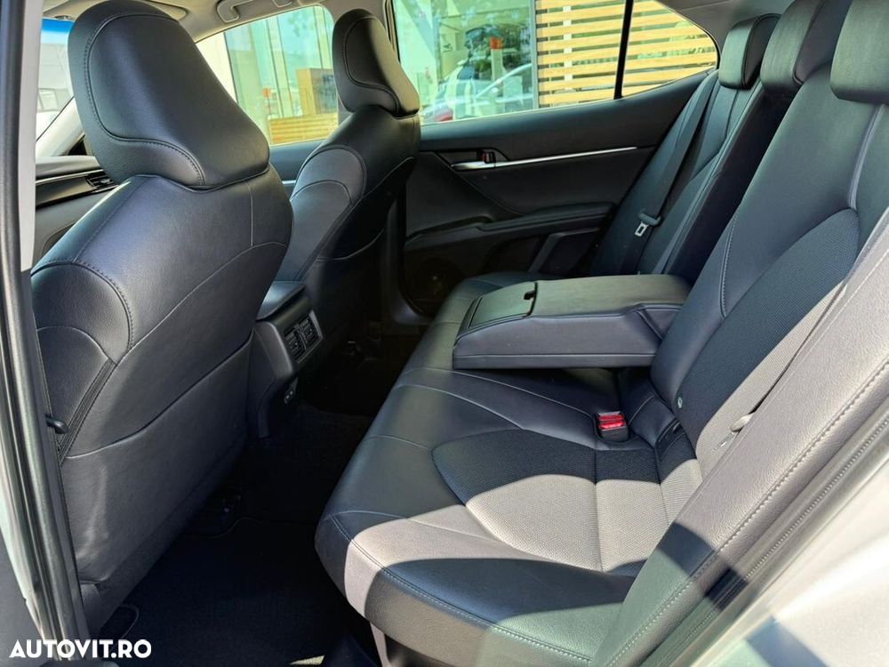 Toyota Camry 2.5 Business - 15