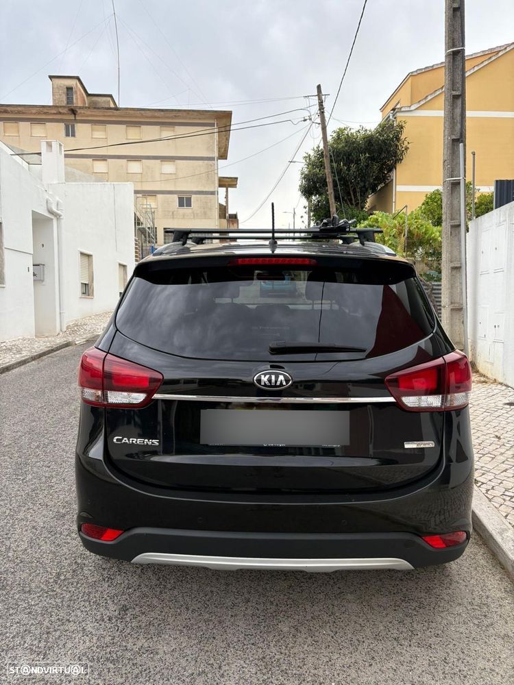 Kia Carens - 6
