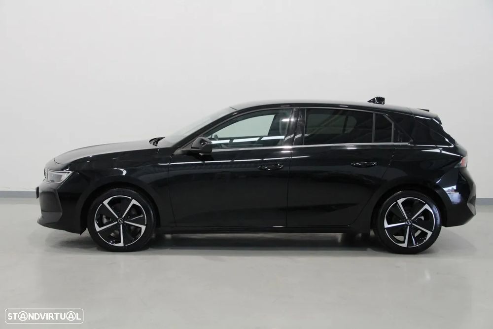 Opel Astra 1.5 D Elegance Aut. - 2