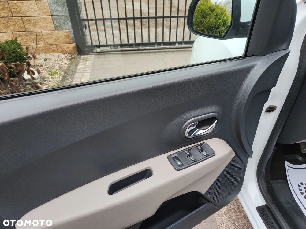 Dacia Lodgy dCi 110 Laureate - 25