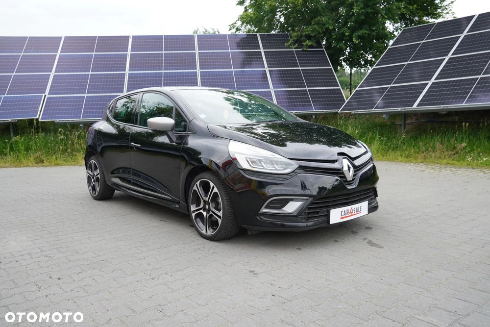 Renault Clio - 11