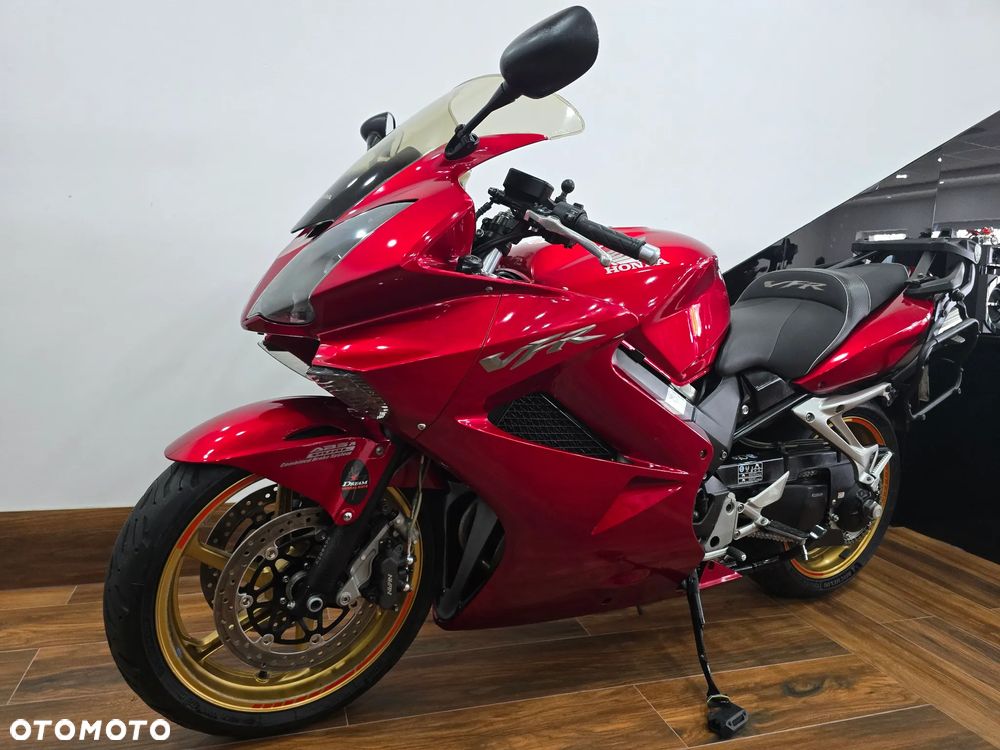 Honda VFR - 5