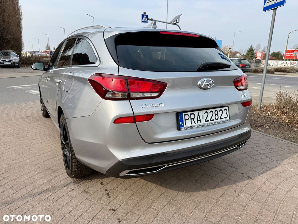 Hyundai i30 1.5 T-GDI 48V-Hybrid Advantage - 23