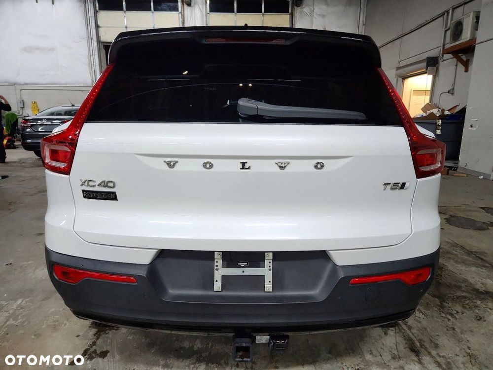 Volvo XC 40 T5 AWD Geartronic R-Design - 6