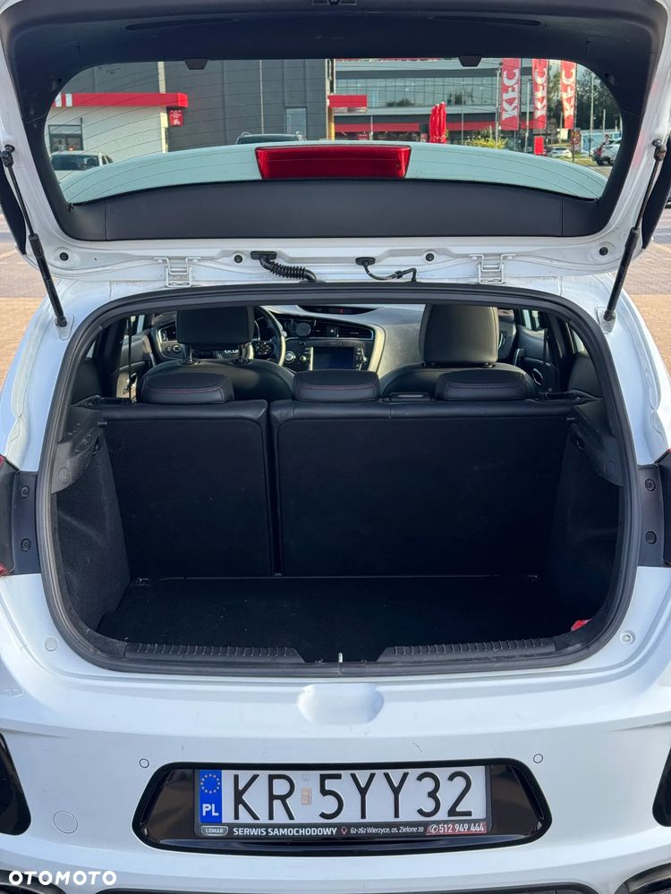 Kia Ceed 1.6 T-GDI GT - 15