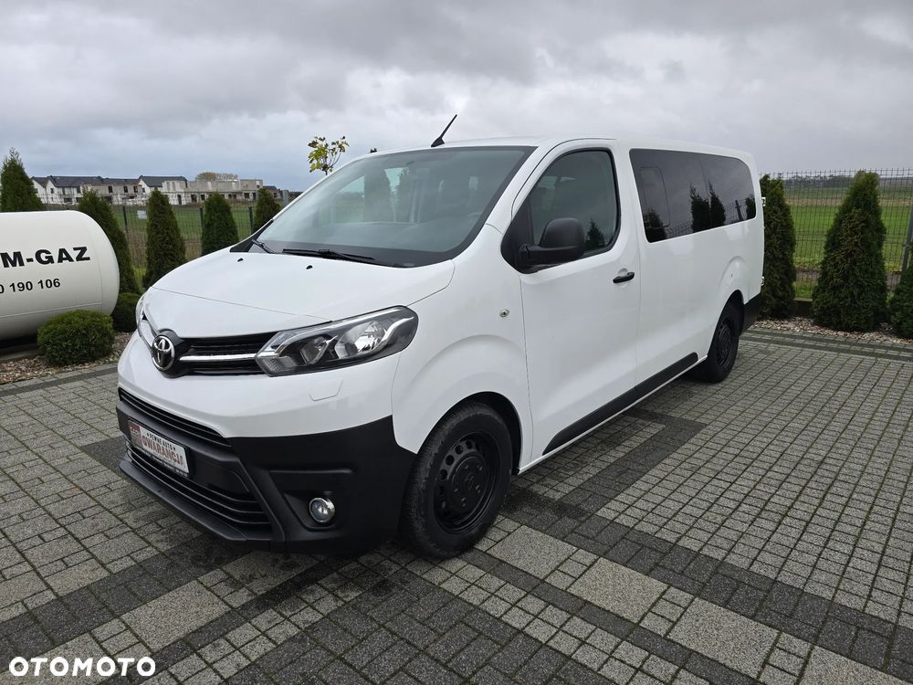 Toyota ProAce Kombi 2.0 D-4D Long 2,8t - 3