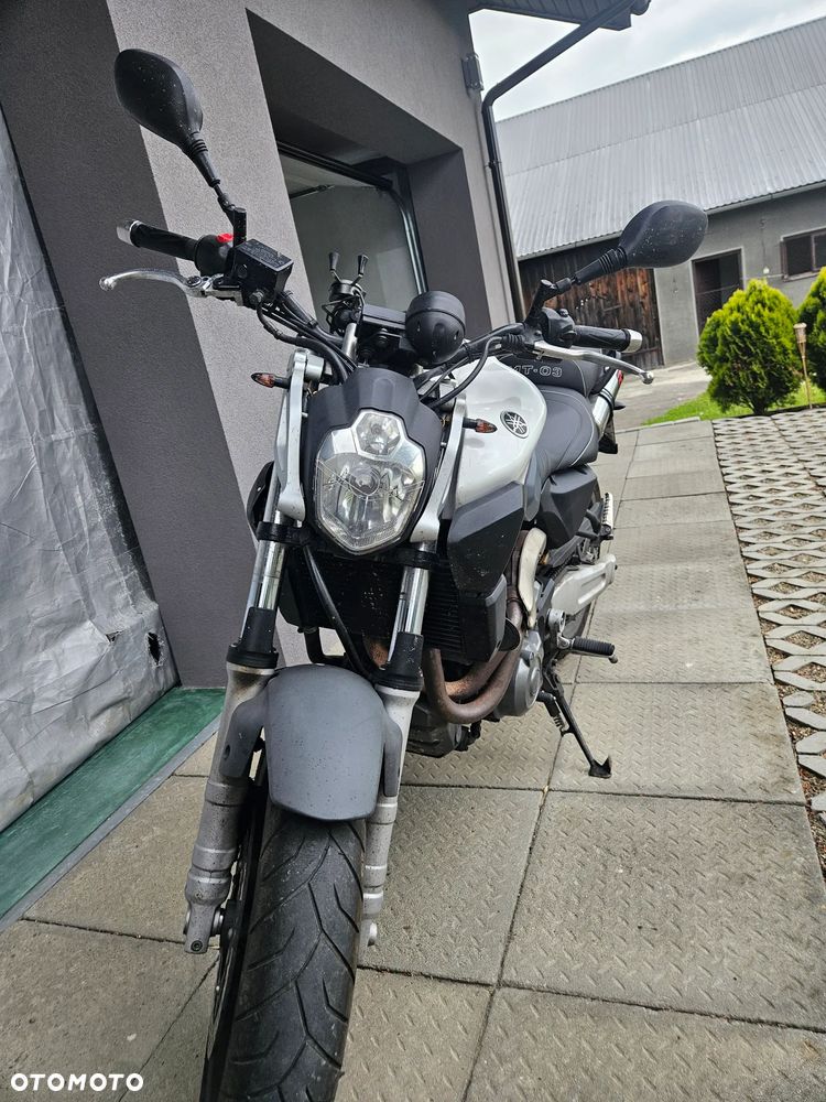 Yamaha MT - 11