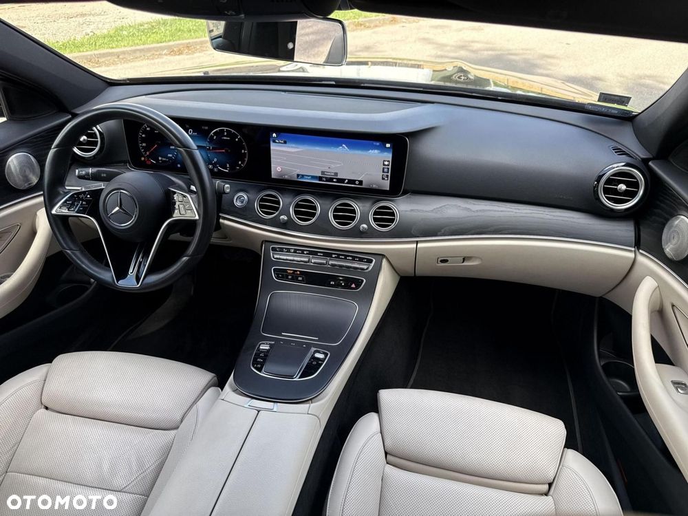 Mercedes-Benz Klasa E - 17