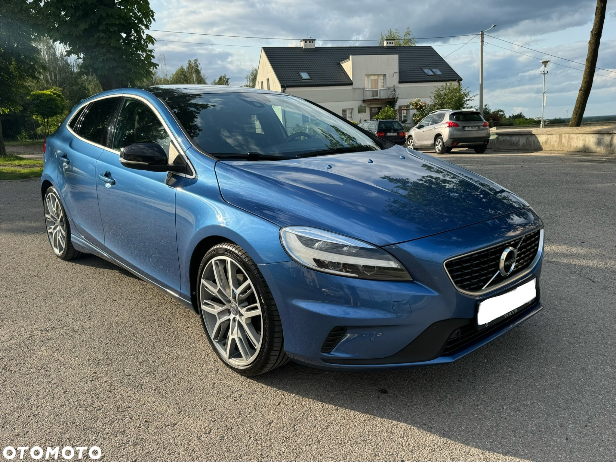 Volvo V40 D4 RDesign - 2