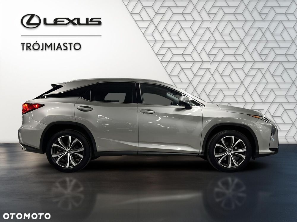 Lexus RX - 7