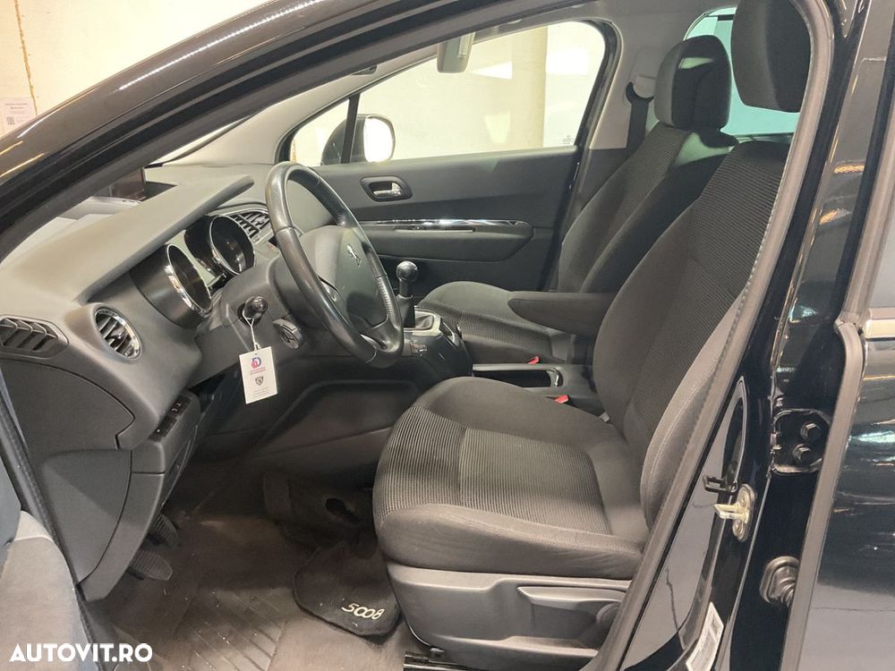Peugeot 5008 - 5