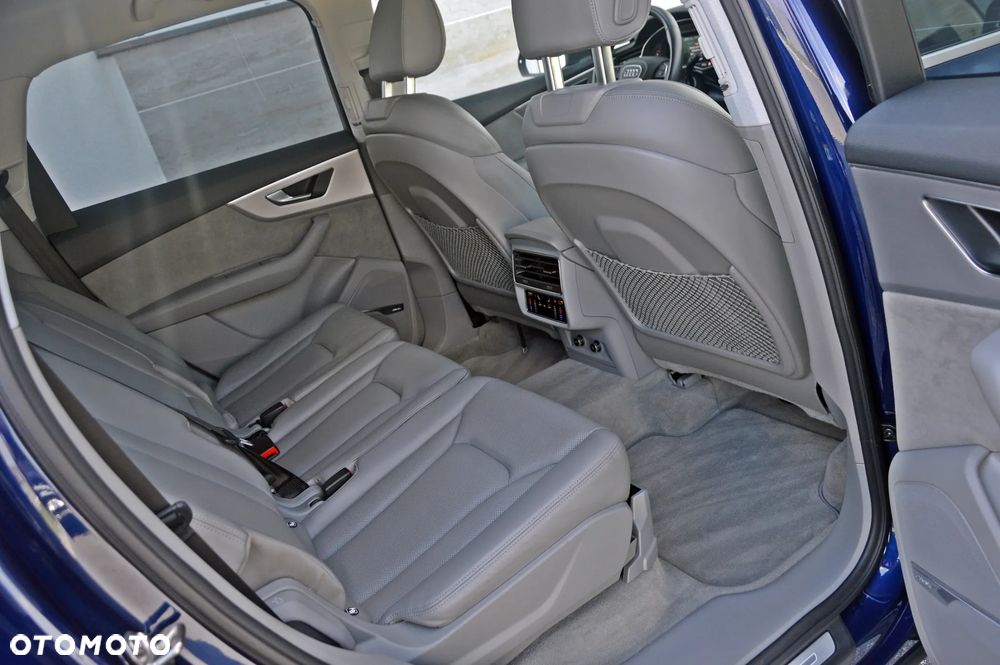 Audi Q7 50 TDI Quattro Tiptronic - 23