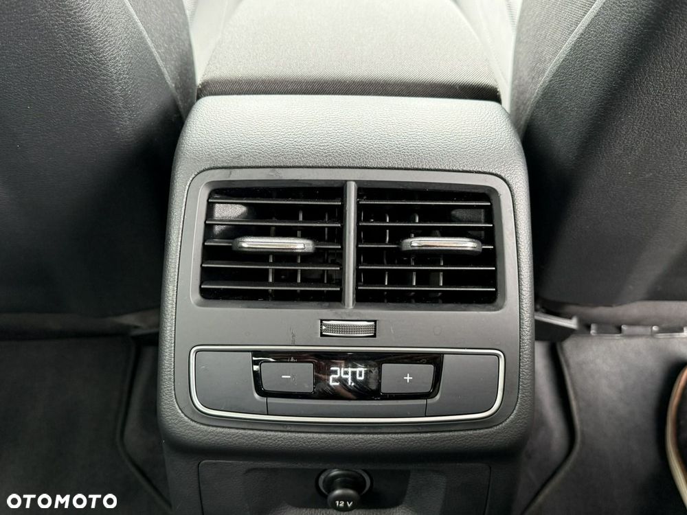 Audi A4 Limousine 35 TFSI mHEV S Line S tronic - 20