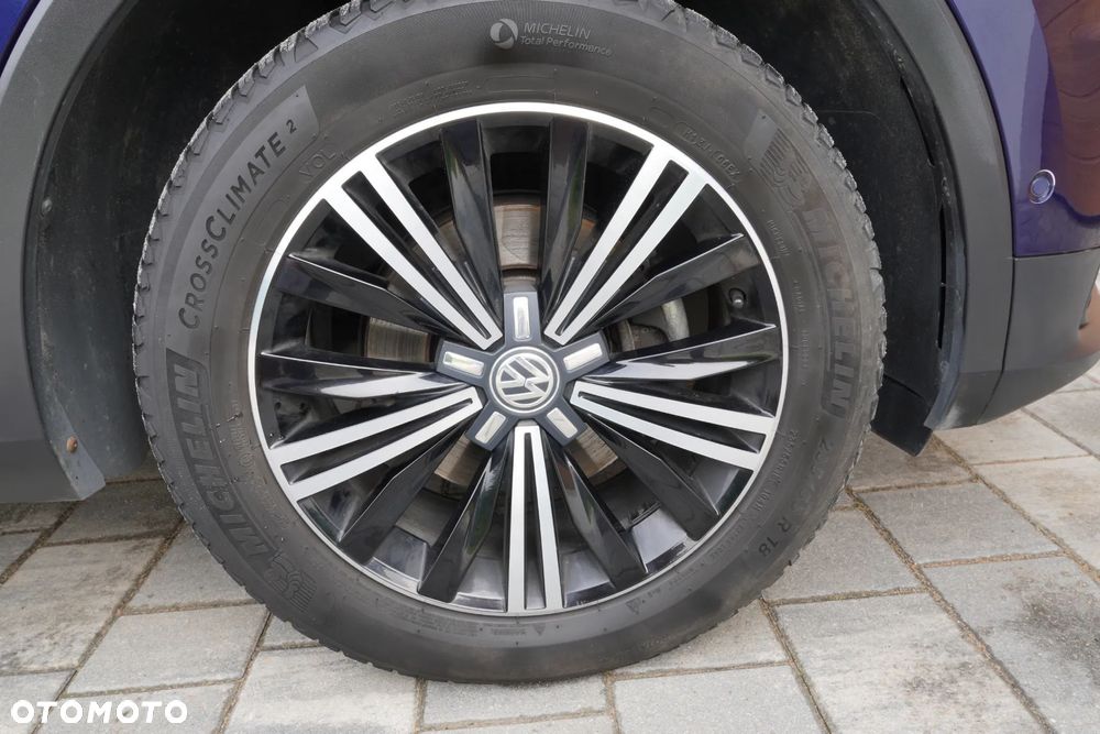Volkswagen Tiguan - 32