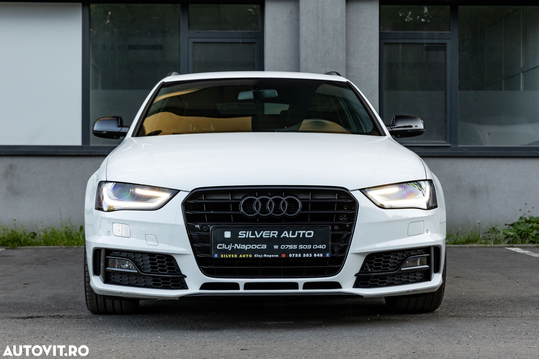 Audi A4 Avant 40 TDI S tronic S line - 16