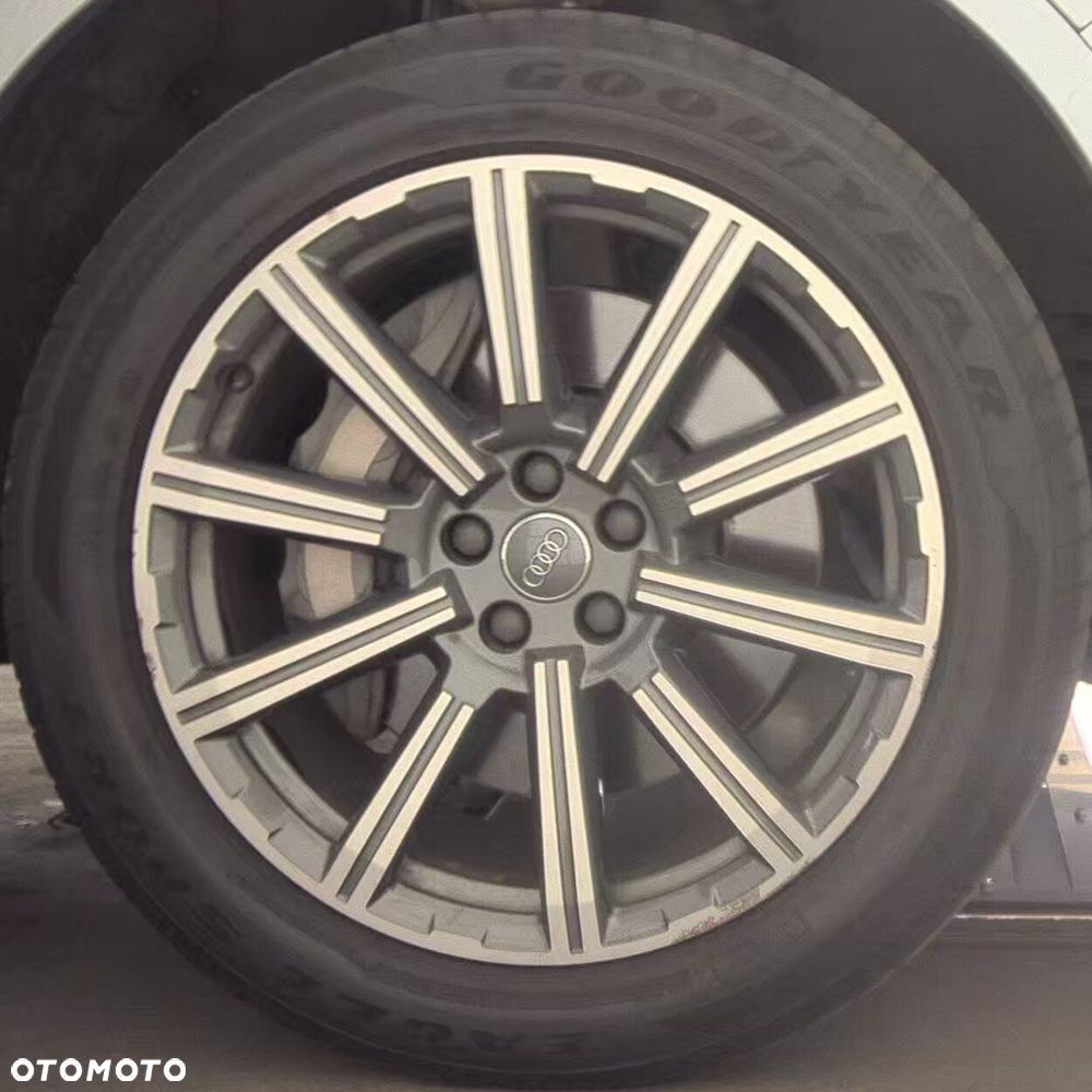 Audi Q7 - 11