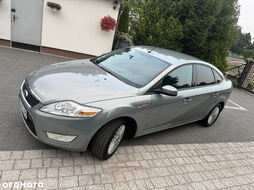 Ford Mondeo - 35