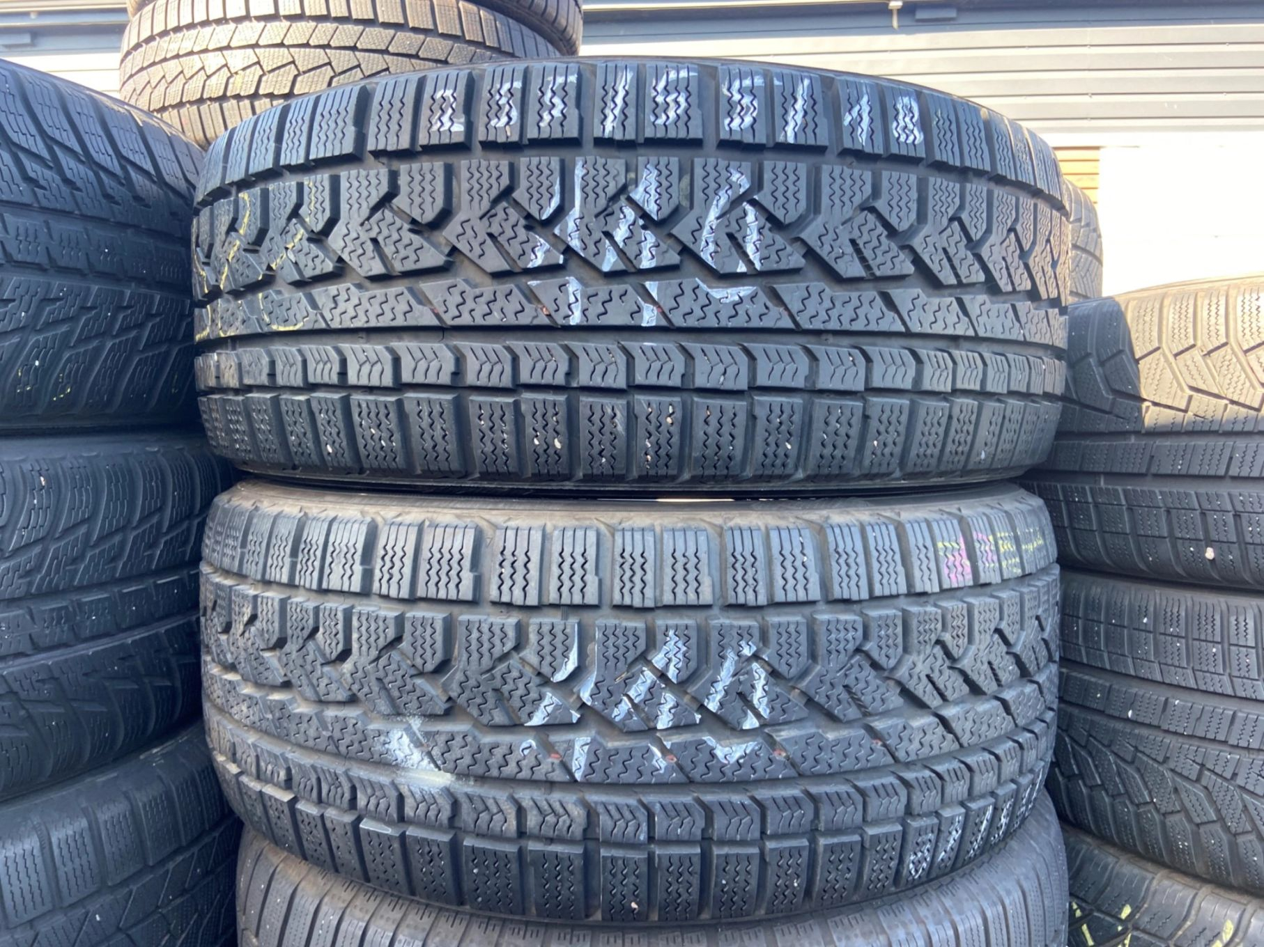 255/55r18 Kumho I'zen RV_8mm_2szt_(110) - 2