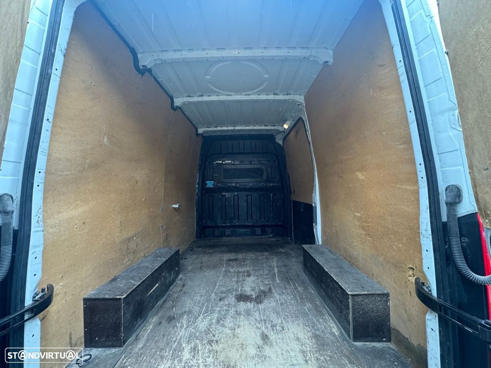Hyundai H350 2.5 CRDi LWB Access - 24