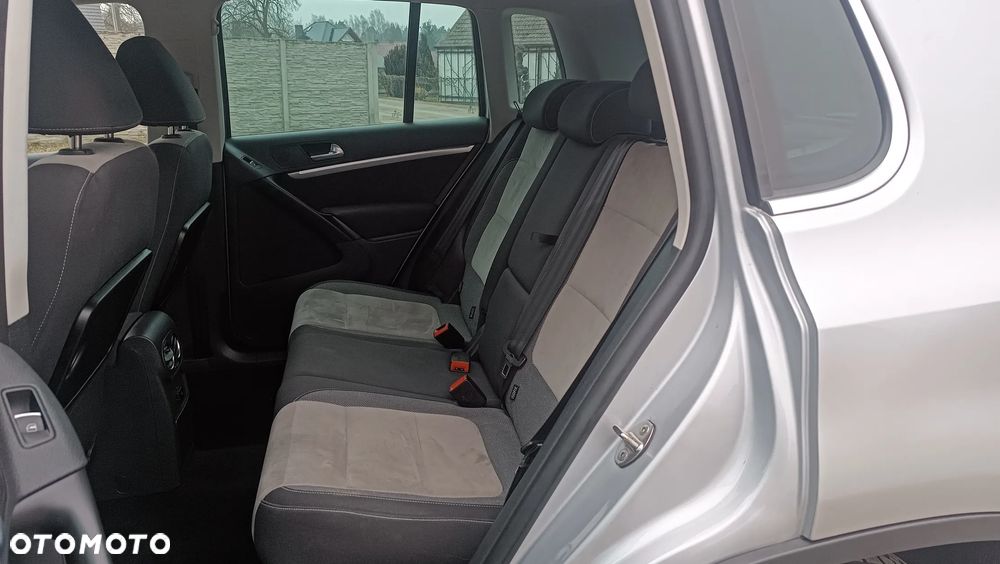 Volkswagen Tiguan - 12