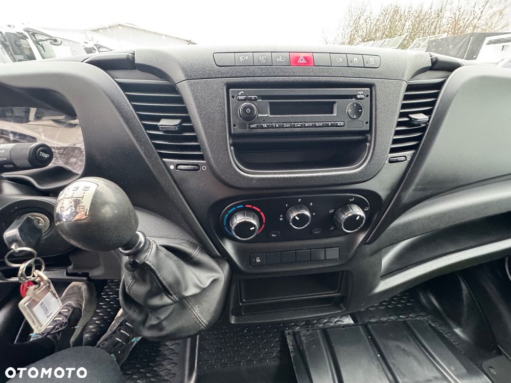 Iveco 35C14,,35C17,,35C18,,50C15,,50C17,,50C18 - 15