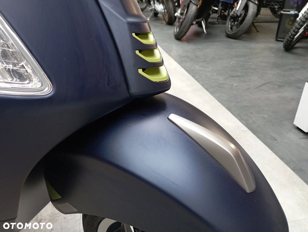 Vespa Primavera - 16