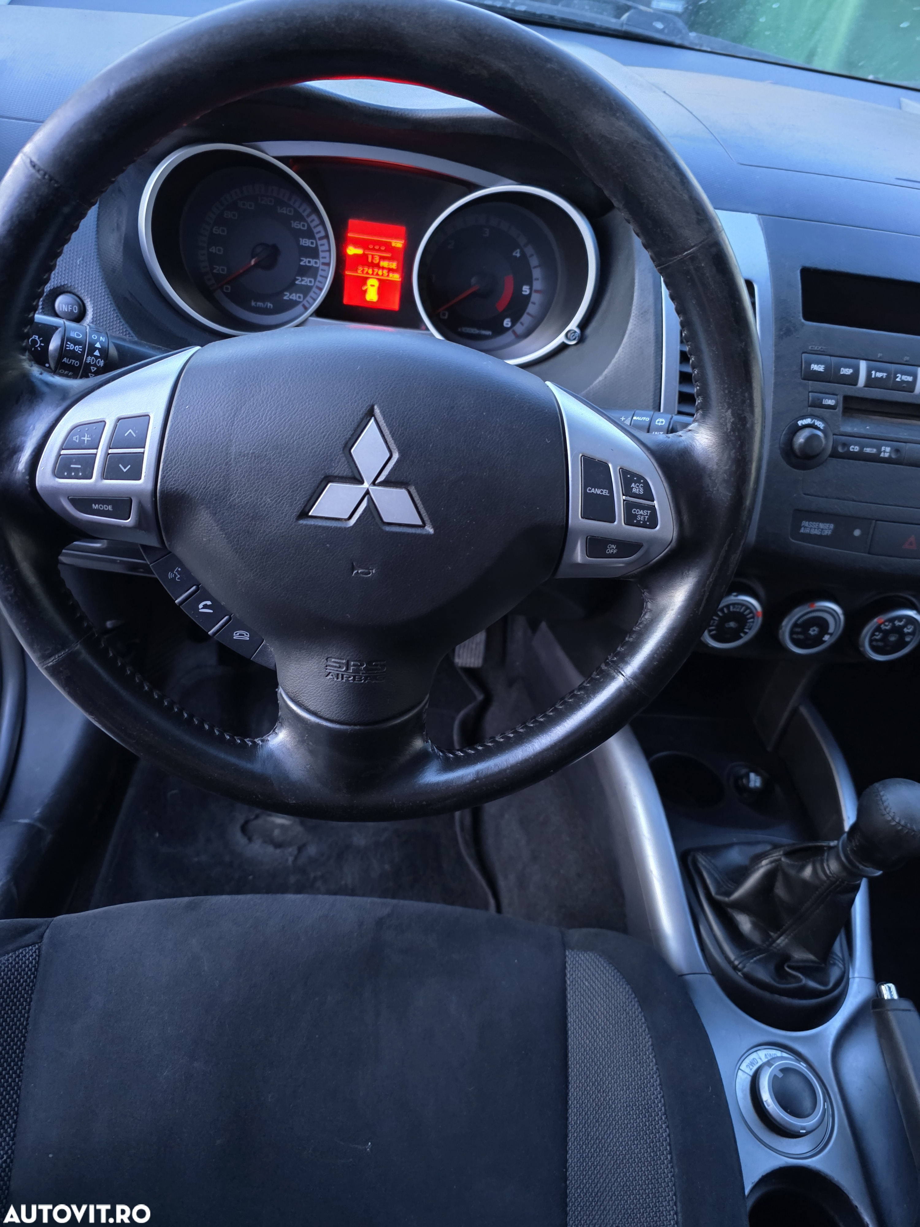 Mitsubishi Outlander 2.0 DI-D 4WD Instyle - 6