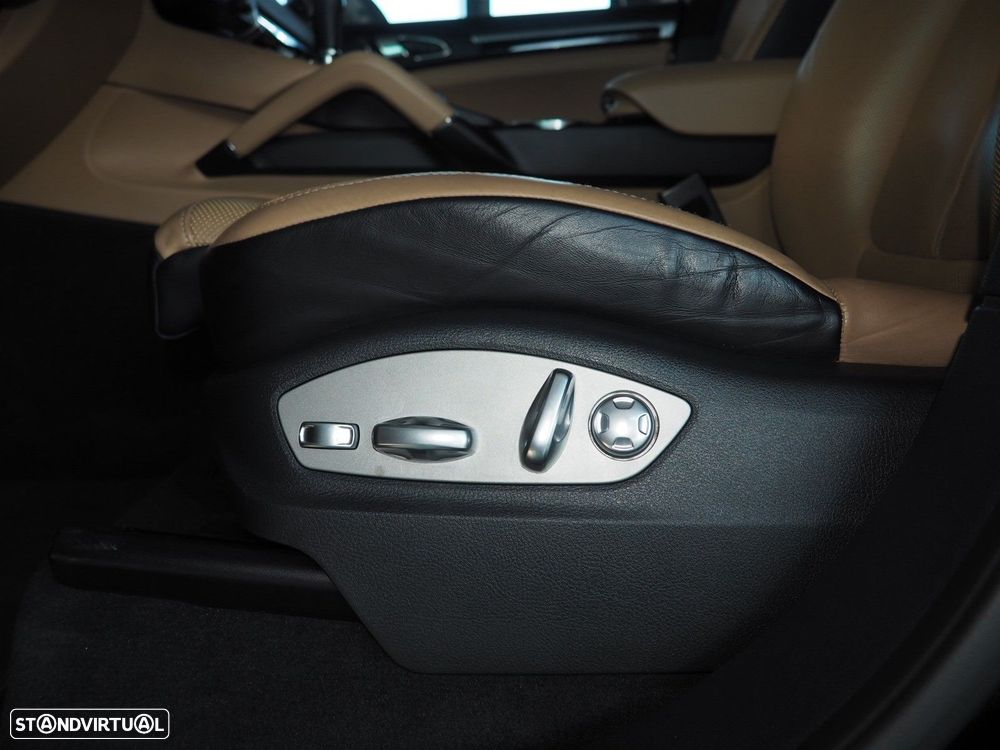 Porsche Cayenne S E-Hybrid Platinum Edition - 13