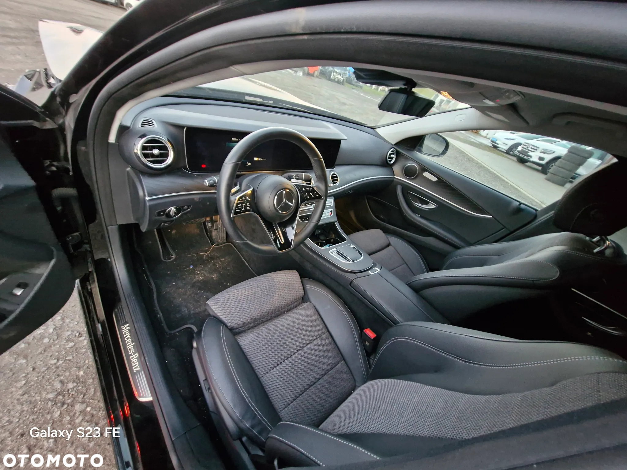 Mercedes-Benz Klasa E ver-300-de-t-9g--tronic-avantgarde - 16