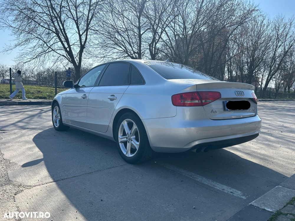 Audi A4 2.0 TDI DPF multitronic Attraction - 5