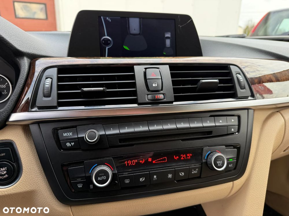 BMW Seria 3 318d Luxury Line - 23