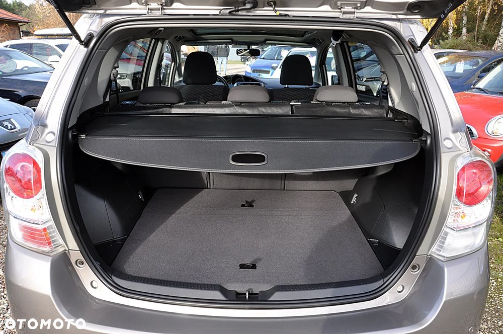 Toyota Verso 1.8 Prestige - 30