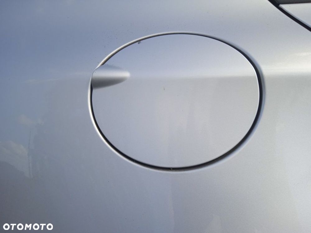 Klapka Wlewu Paliwa BMW E87 Titansilber Metalic - 1