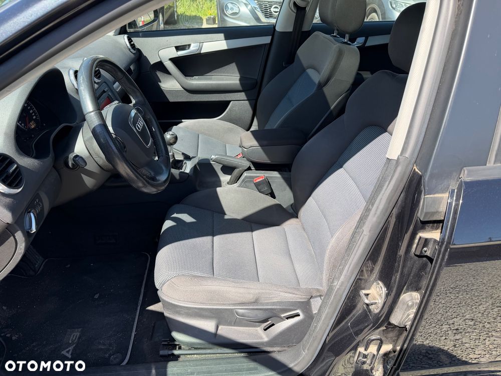 Audi A3 Sportback 1.6 Ambition - 28