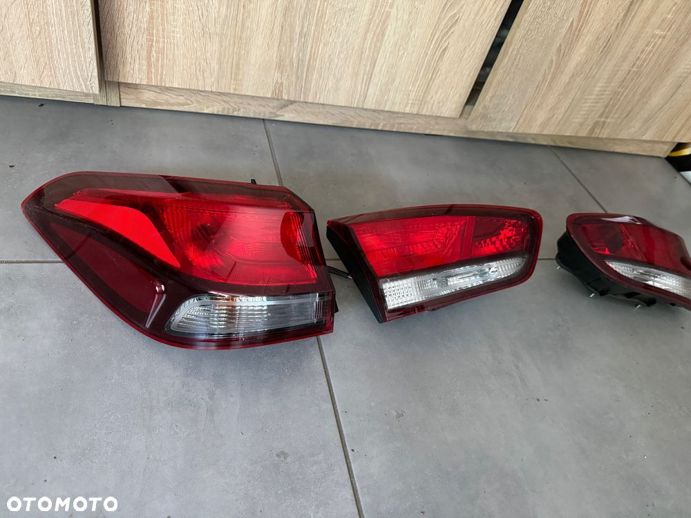 Hyundai i30 III kombi lampa tył tylna - 2