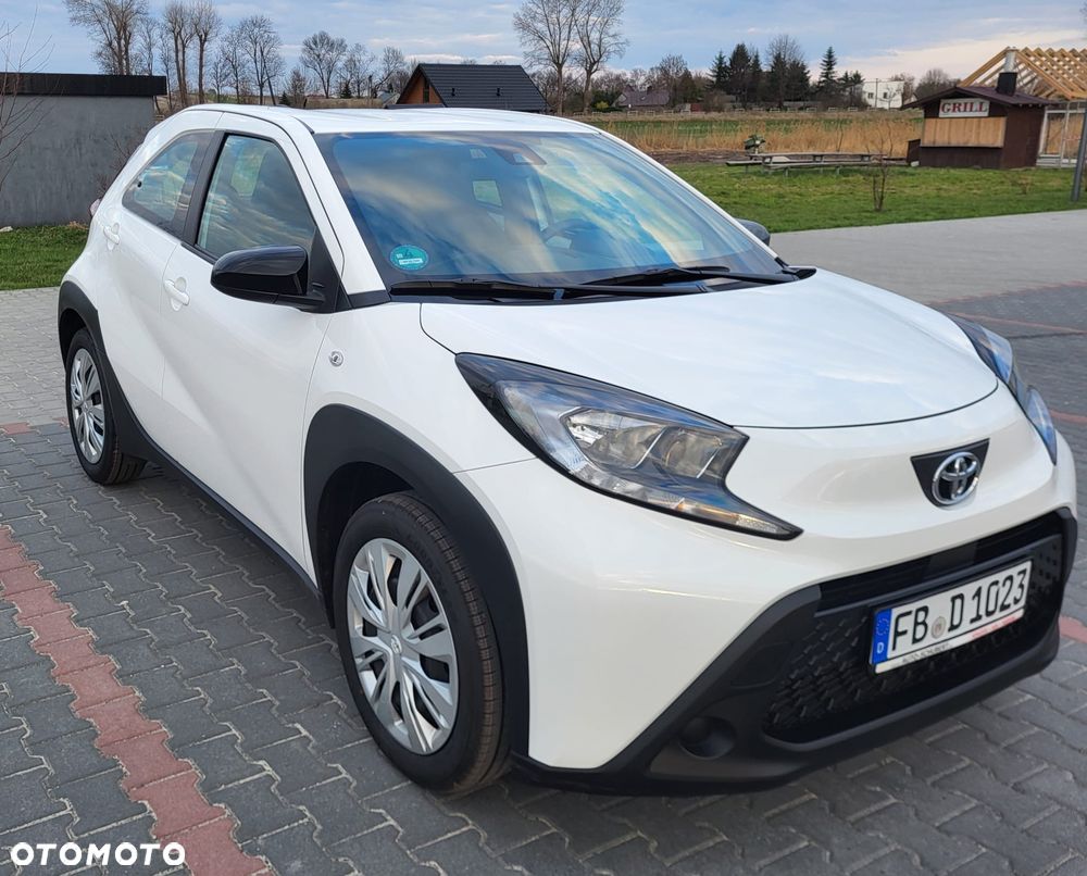 Toyota Aygo X Business Edition - 3