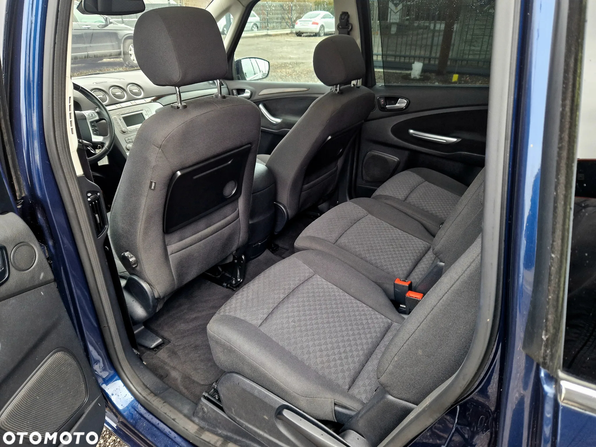Ford Galaxy 2.0 Ghia - 30