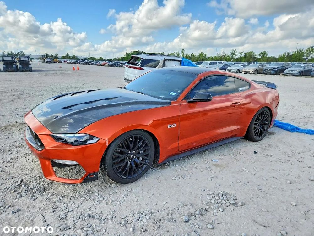 Ford Mustang 5.0 V8 GT - 2