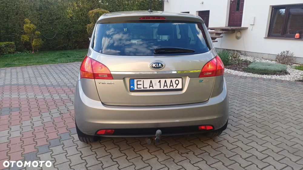 Kia Venga 1.4 Business Line - 8