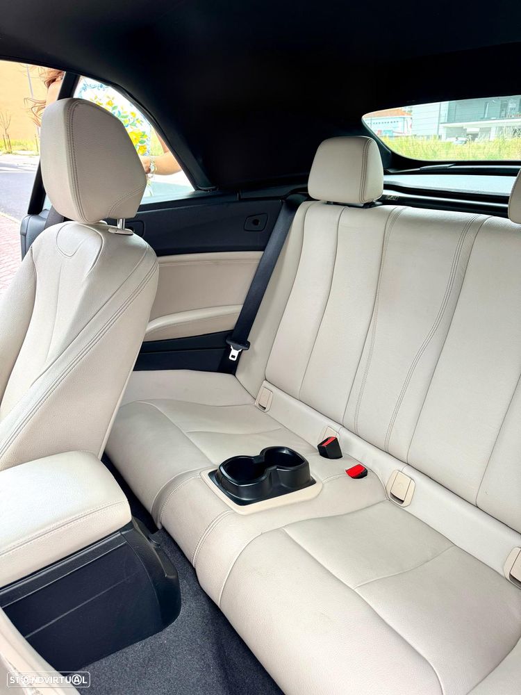 BMW 218 i Luxury Line - 15