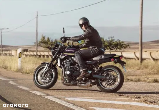 Kawasaki Z 900 RS - 8