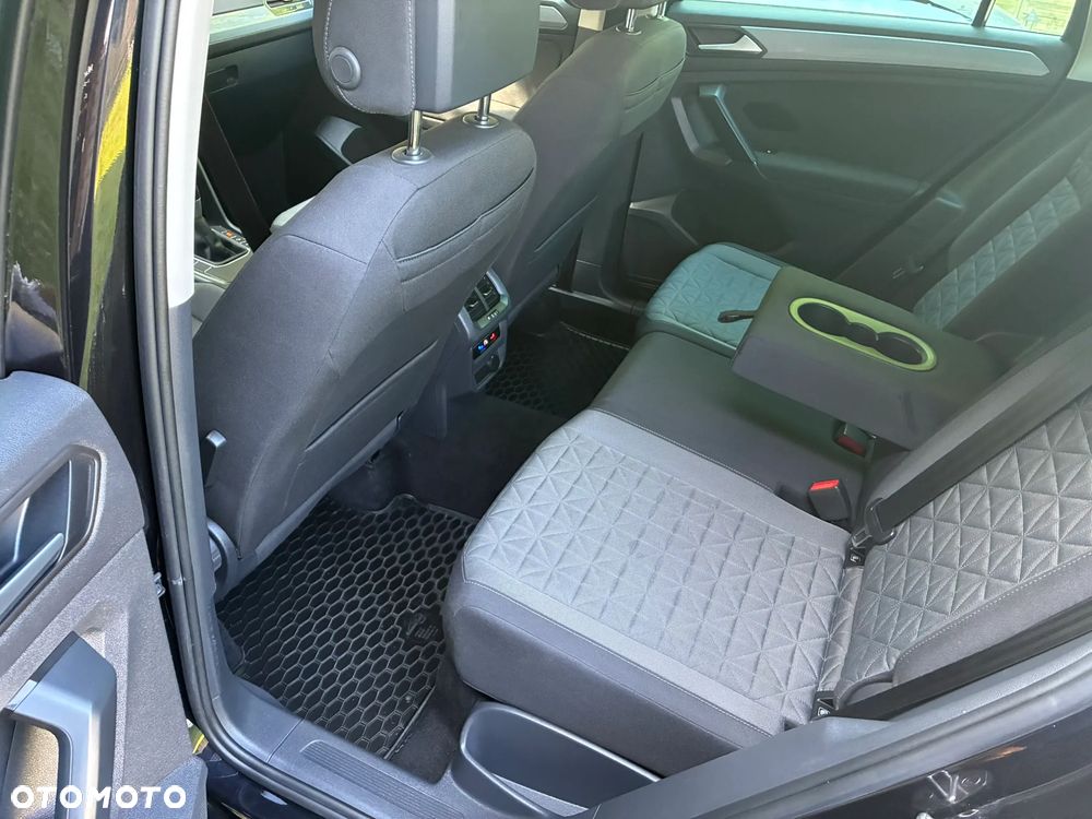 Volkswagen Tiguan - 28