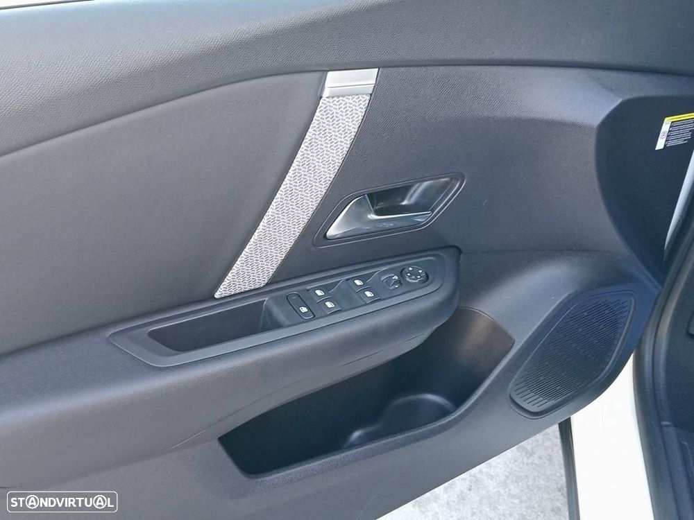 Citroën C4 X 1.2 PureTech Plus EAT8 - 13