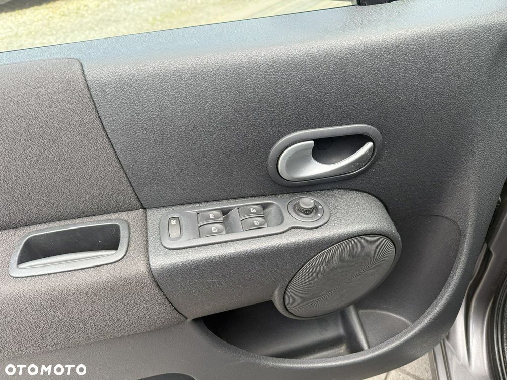 Renault Modus - 18